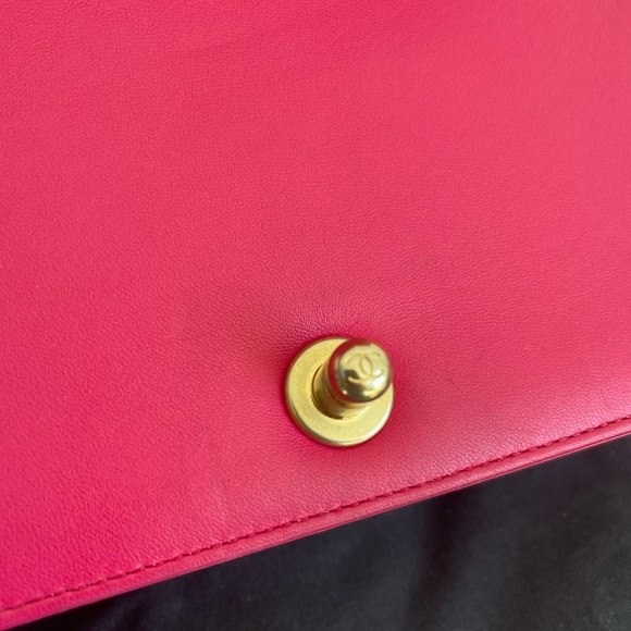 CHANEL Lambskin Quilted Medium Boy Flap Fuchsia - Picture 13 of 16